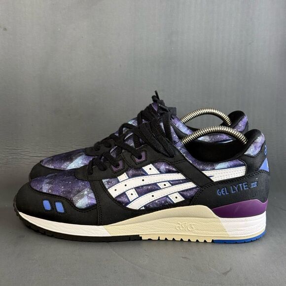Athletic_Shoes